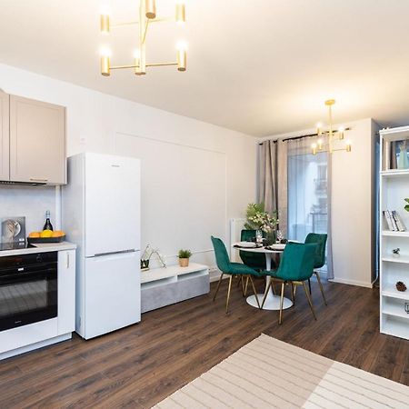 Project Comfort Apartament Stalowa 27/12 Warszawaアパートメント エクステリア 写真