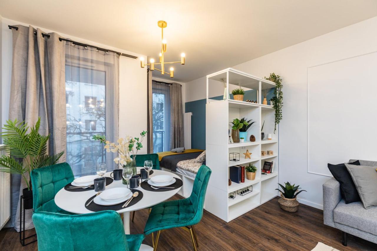 Project Comfort Apartament Stalowa 27/12 Warszawaアパートメント エクステリア 写真