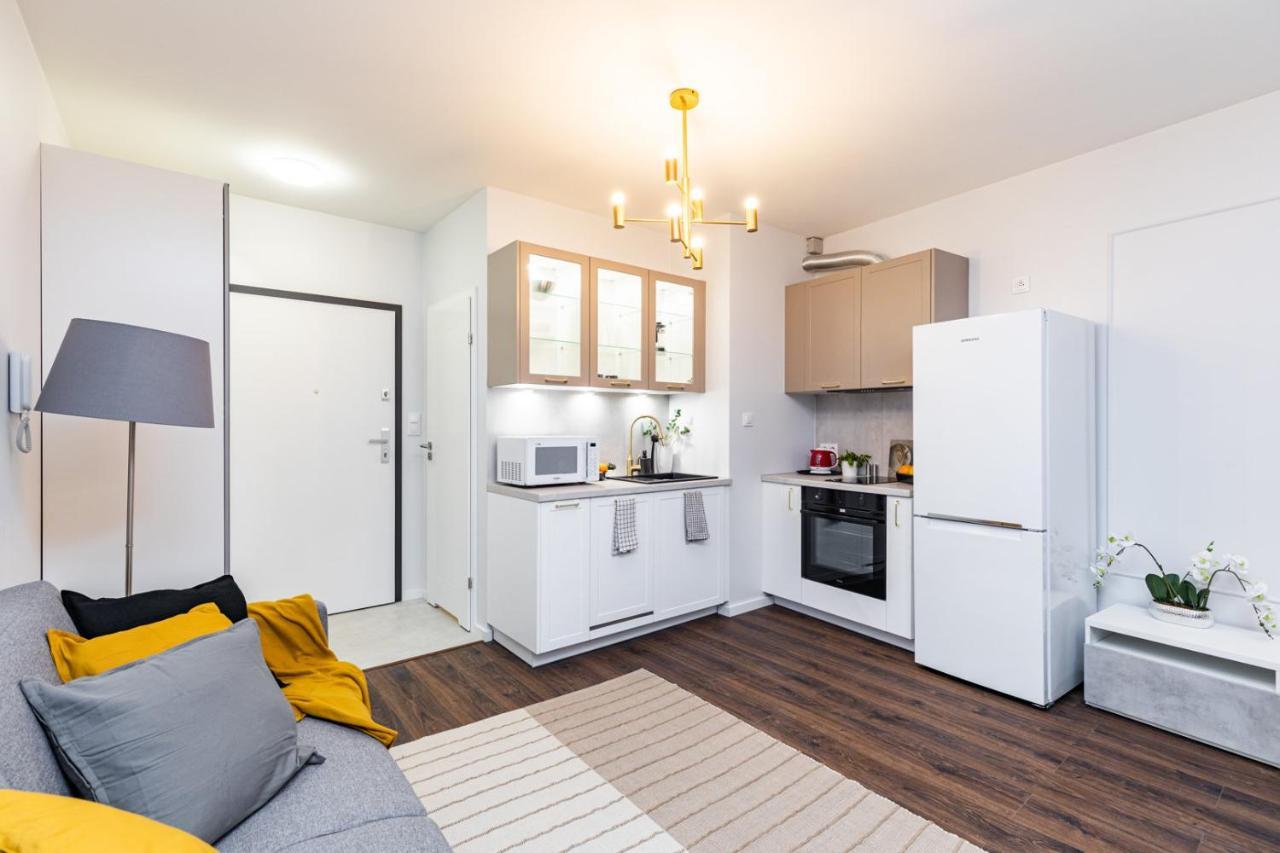 Project Comfort Apartament Stalowa 27/12 Warszawaアパートメント エクステリア 写真